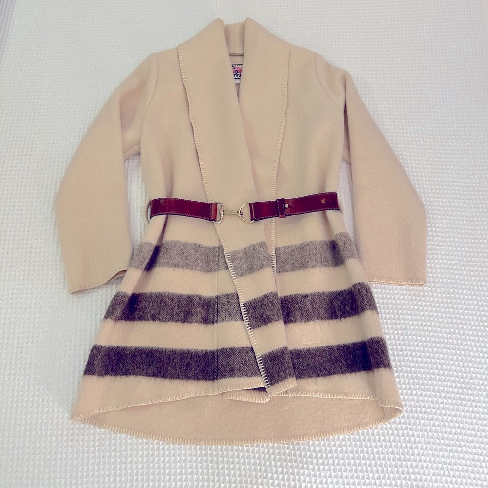 Wool rich Suffolk wrap blanket coat size small